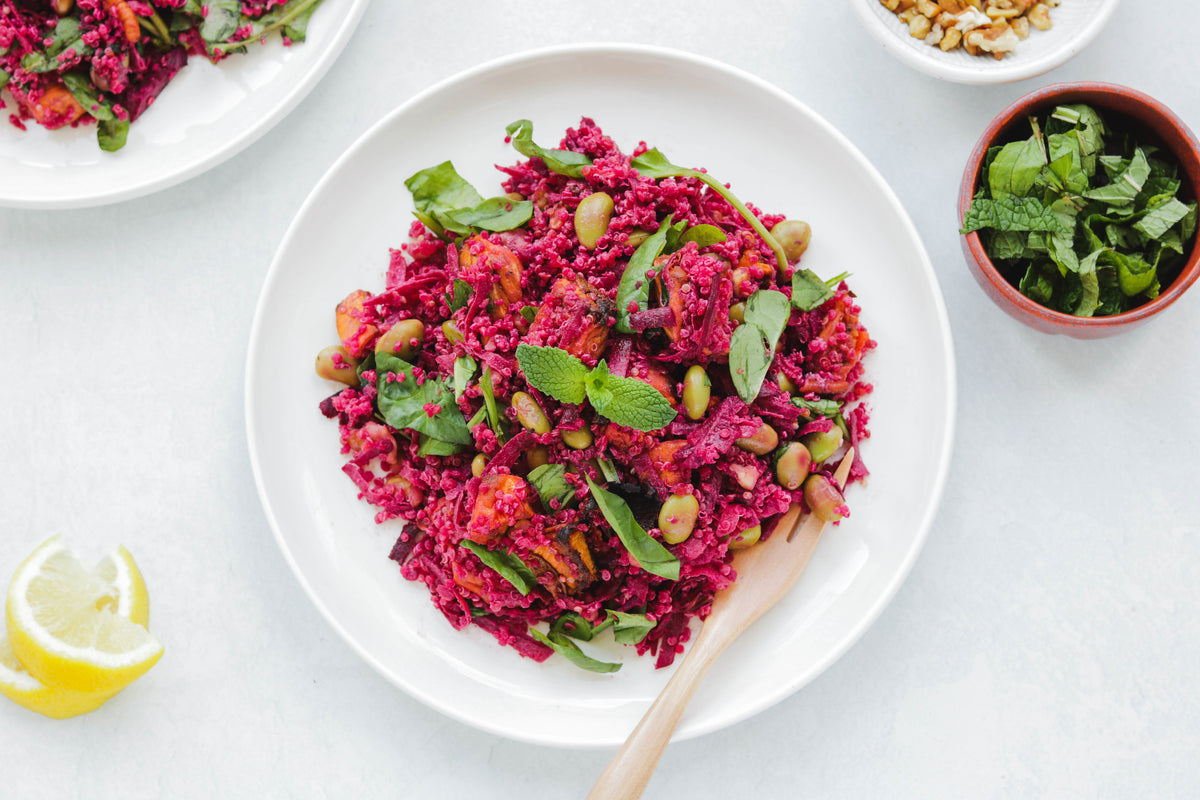 Ensalada de remolacha con nueces y pipas de girasol tostadas Holland