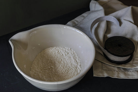 Tipos de Harina de Almendra y Cómo Tomarla (+ 3 recetas)