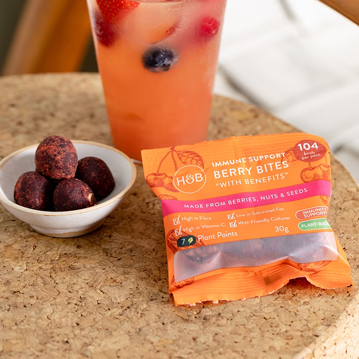 Holland &amp; Barrett Berry Bites with Benefits - 30g